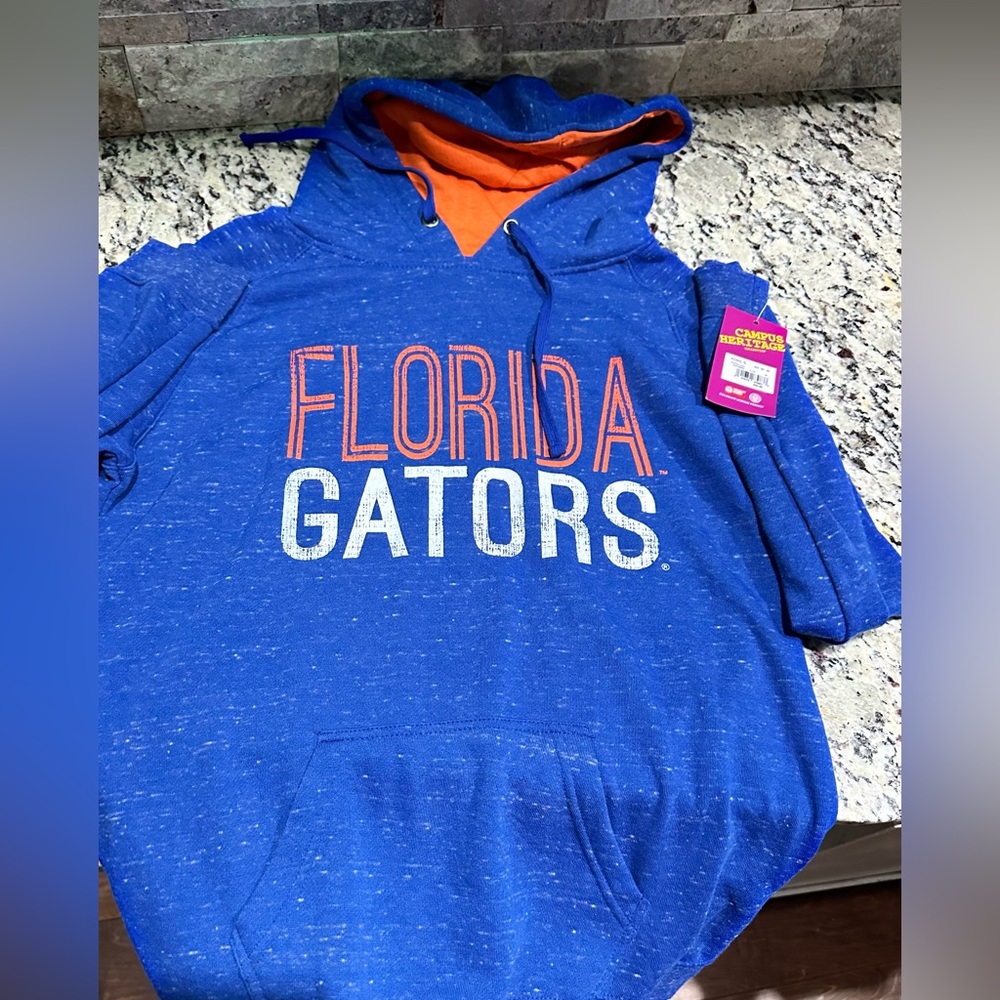 NWT Florida Gator jacket by campus heritage. Nice brand new jacket! Sz Med